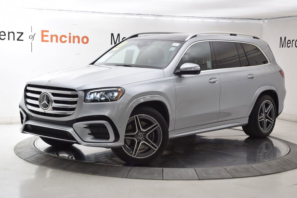 Used 2025 Mercedes-Benz GLS 450 4MATIC image 2