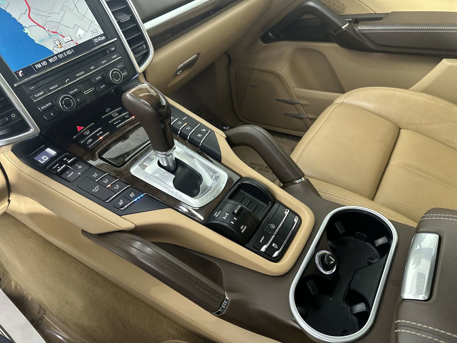 Used 2016 Porsche Cayenne S w/ Premium Plus Package image 21