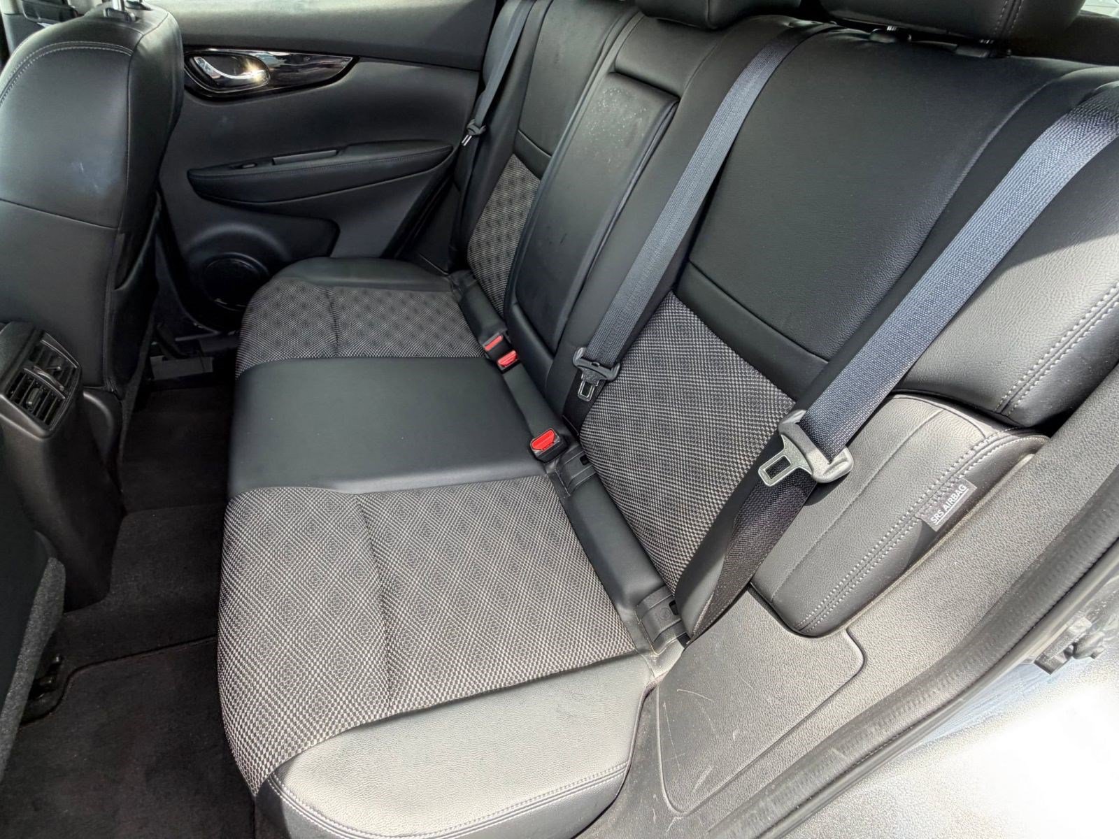 Used 2021 Nissan Rogue Sport SV w/ Technology Package FWD image 21
