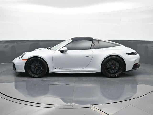 Certified 2026 Porsche 911 Targa 4 GTS AWD/4WD image 2