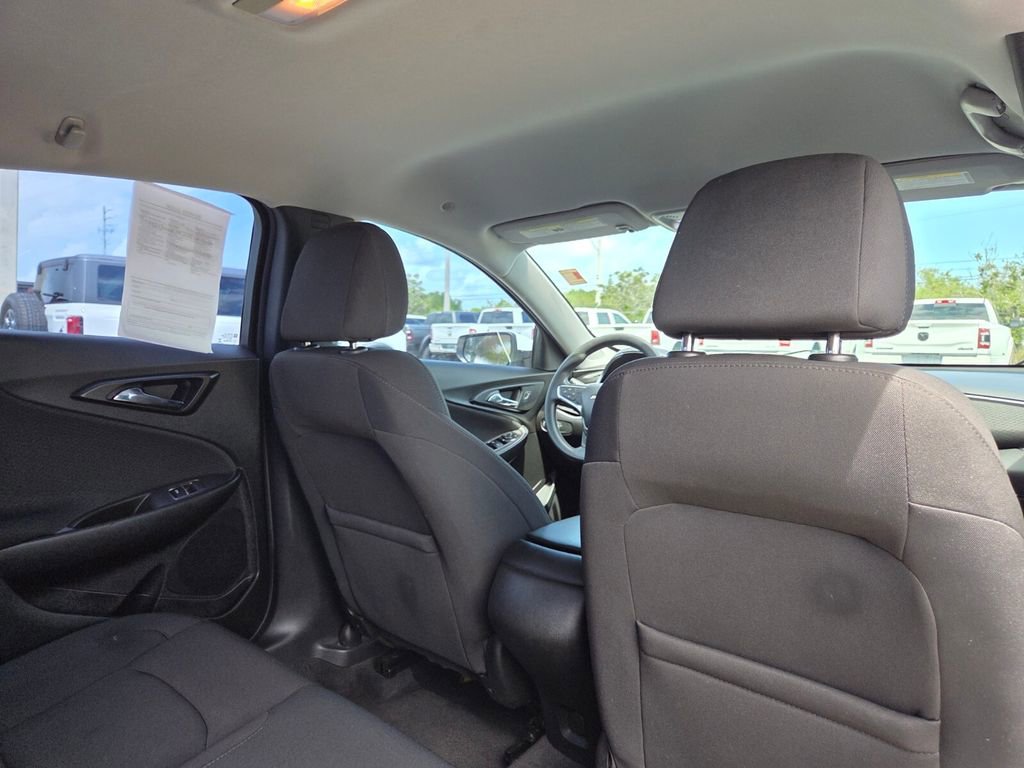 Used 2021 Chevrolet Malibu LS FWD image 12