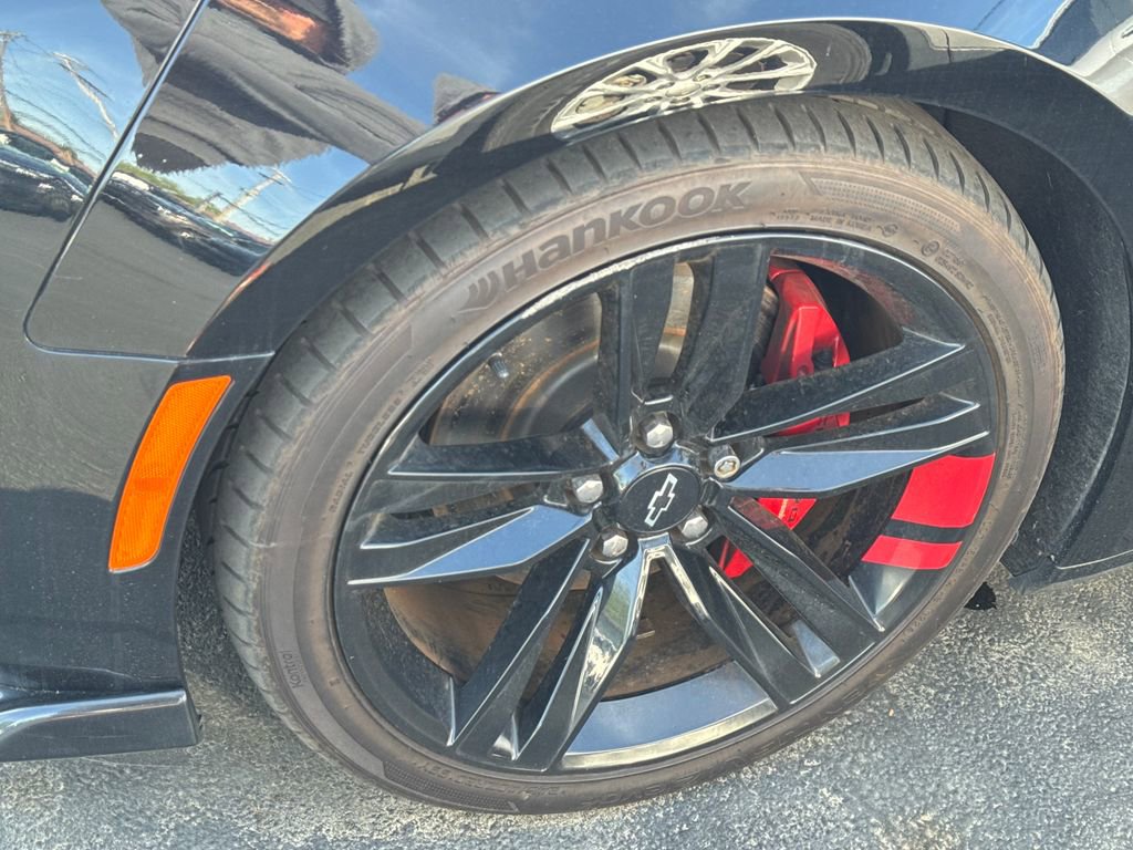 Used 2021 Chevrolet Camaro SS w/ Redline Edition RWD image 9