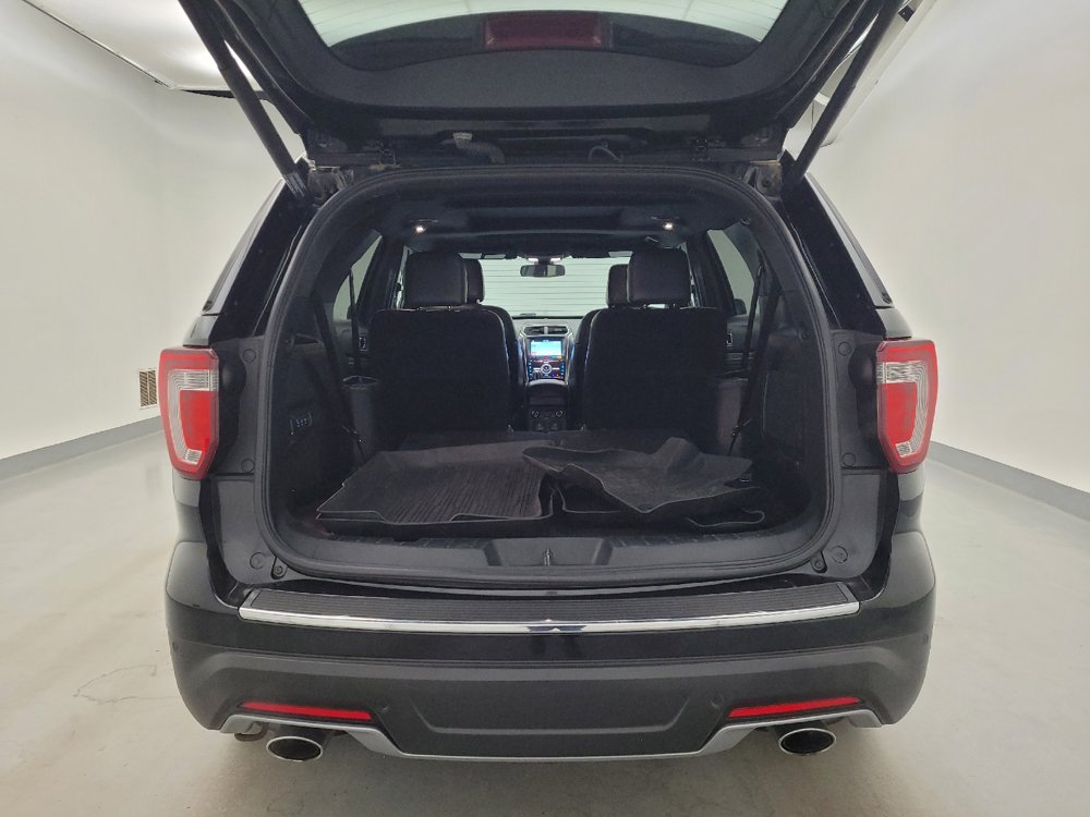 Used 2018 Ford Explorer Limited w/ Equipment Group 301A AWD/4WD image 29