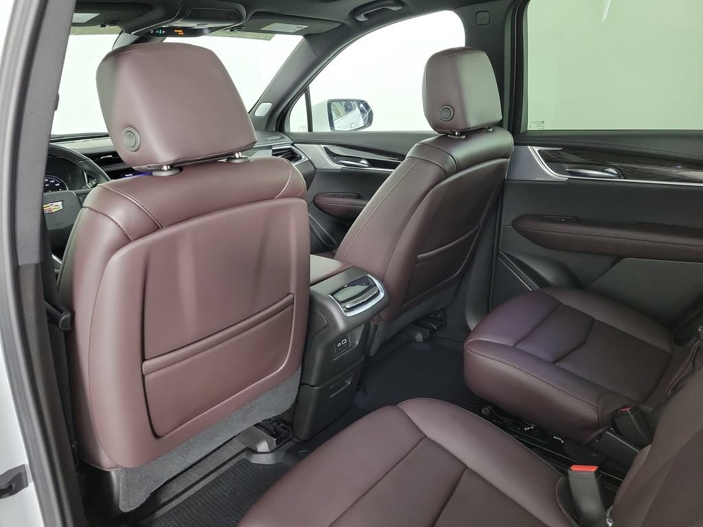 Certified 2024 Cadillac XT6 Premium Luxury w/ LPO, Floor Liner Package AWD/4WD image 14