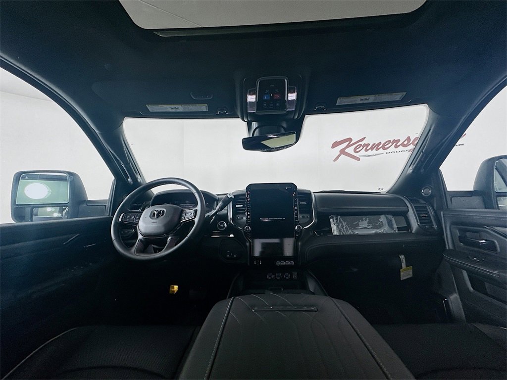 New 2025 RAM 3500 Limited image 9