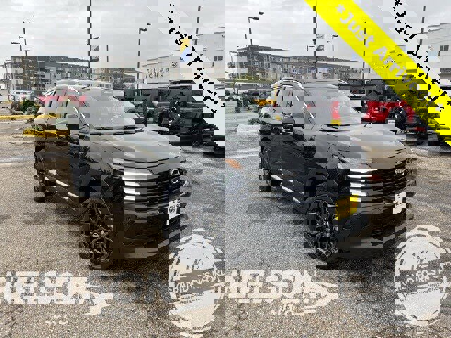 Used 2025 Nissan Kicks SR w/ SR Premium Package image 1