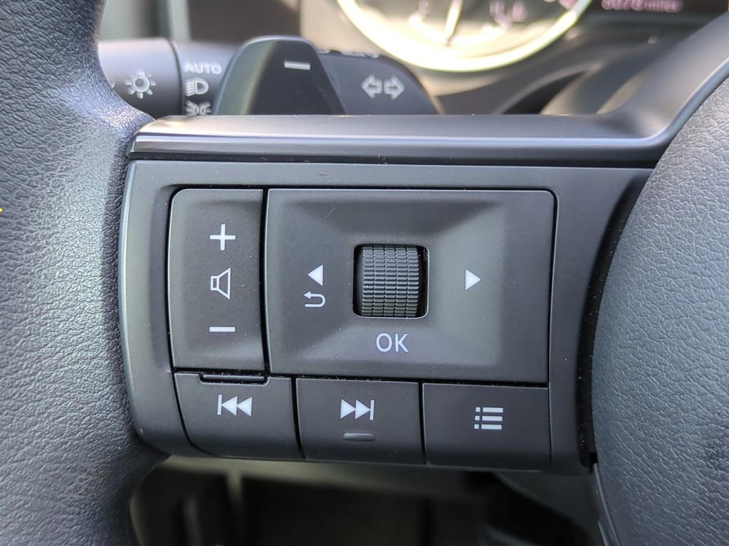 Certified 2023 Nissan Rogue S image 29