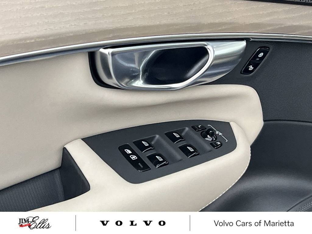 Used 2026 Volvo XC90 B6 Plus w/ Protection Package Premier AWD/4WD image 15