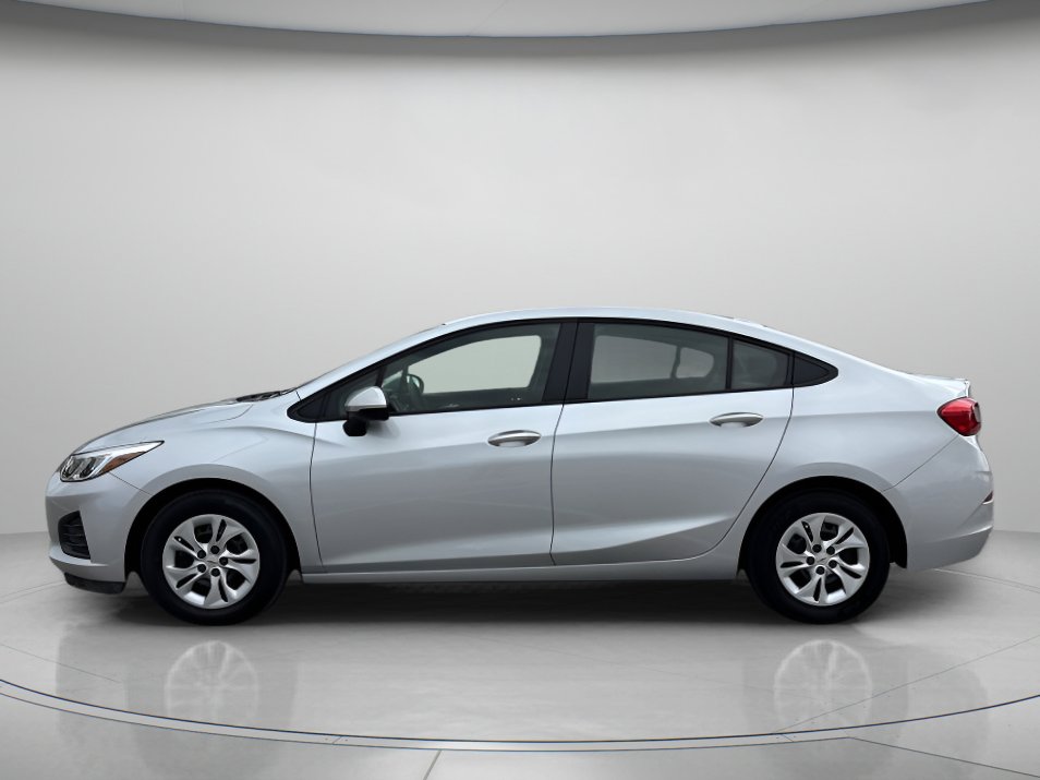 Used 2019 Chevrolet Cruze LS w/ LS Fleet Convenience Package FWD image 5