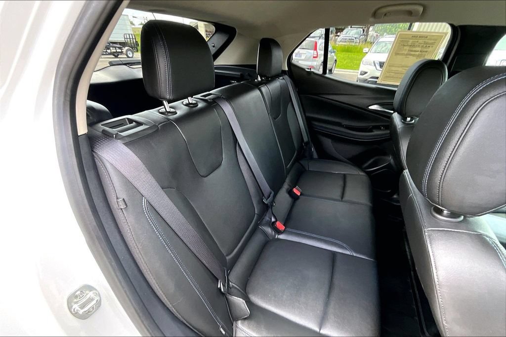 Used 2025 Buick Encore GX Sport Touring FWD image 26