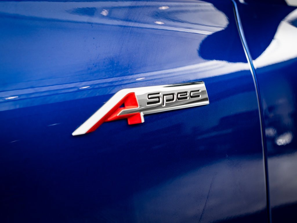 Used 2025 Acura MDX A-Spec image 9