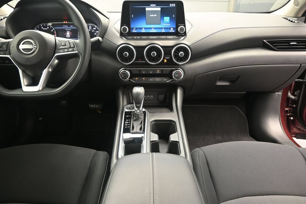 Used 2024 Nissan Sentra SV FWD image 25