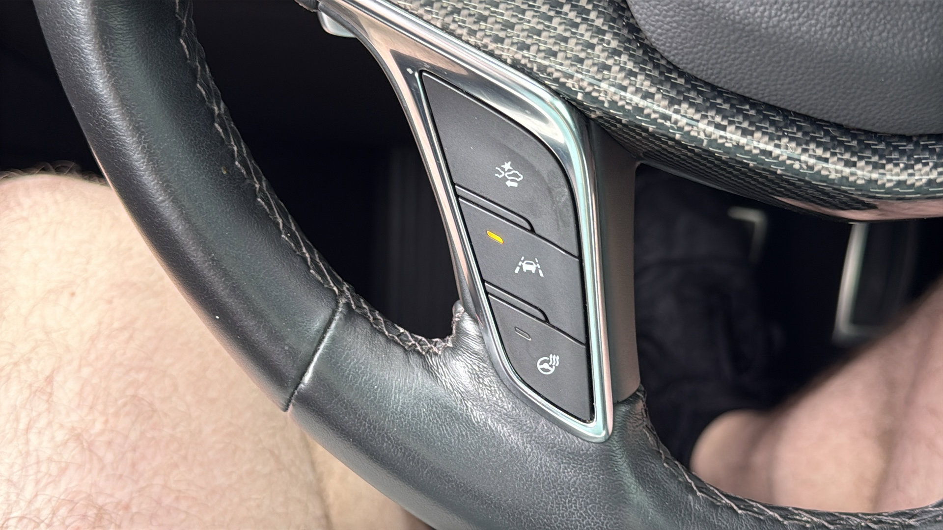 Certified 2024 Cadillac XT5 Sportv w/ Technology Package image 17