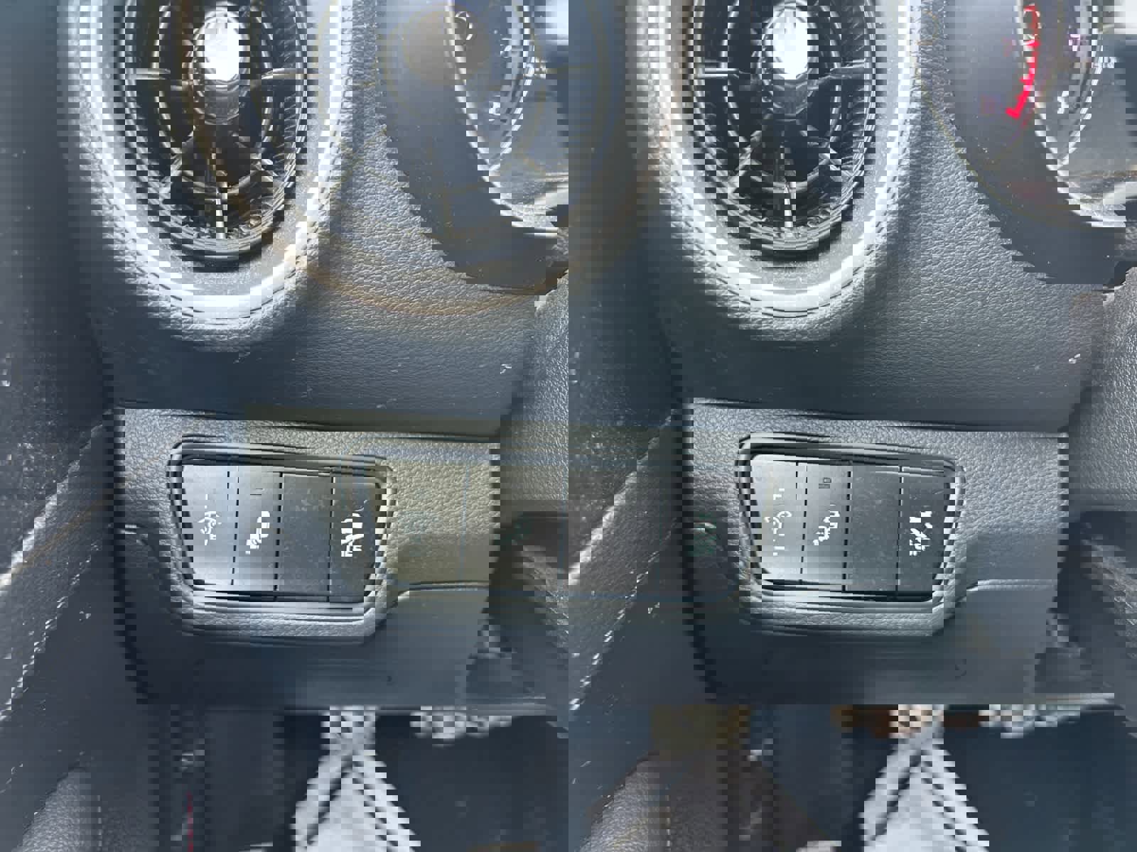 Used 2022 Kia Forte GT image 20