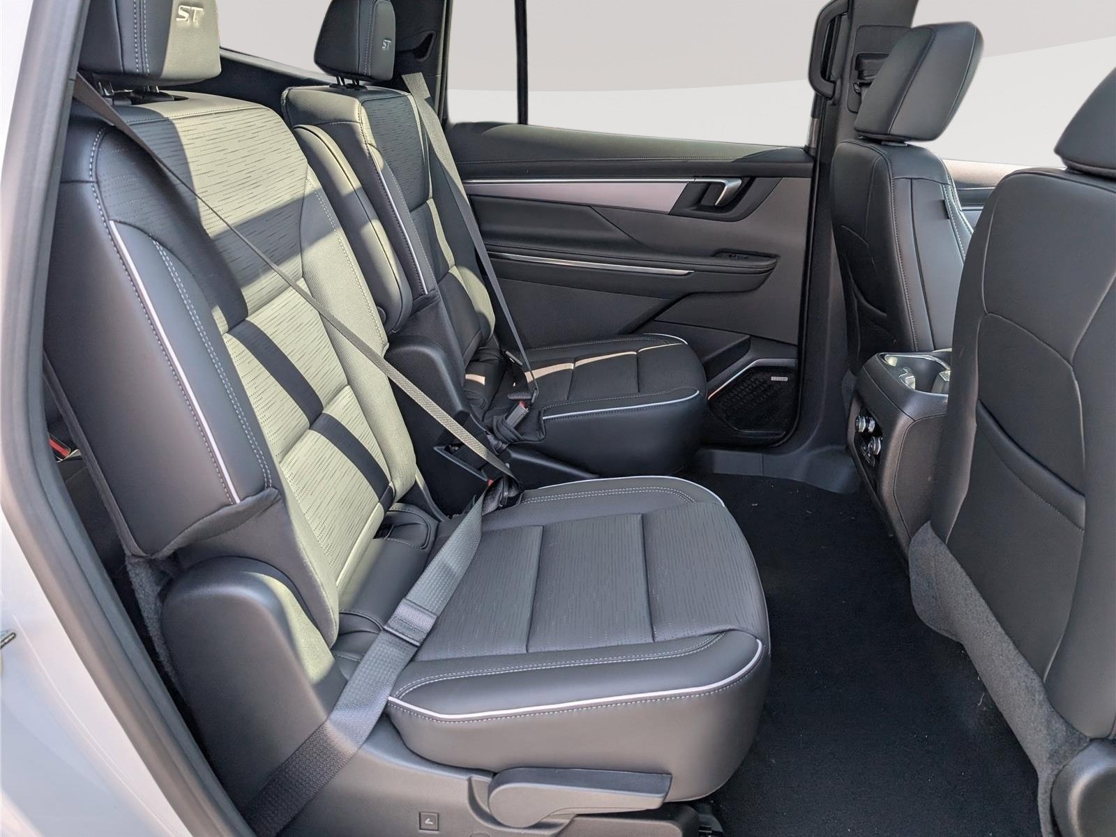 New 2026 Buick Enclave Sport Touring w/ Power Package AWD/4WD image 9