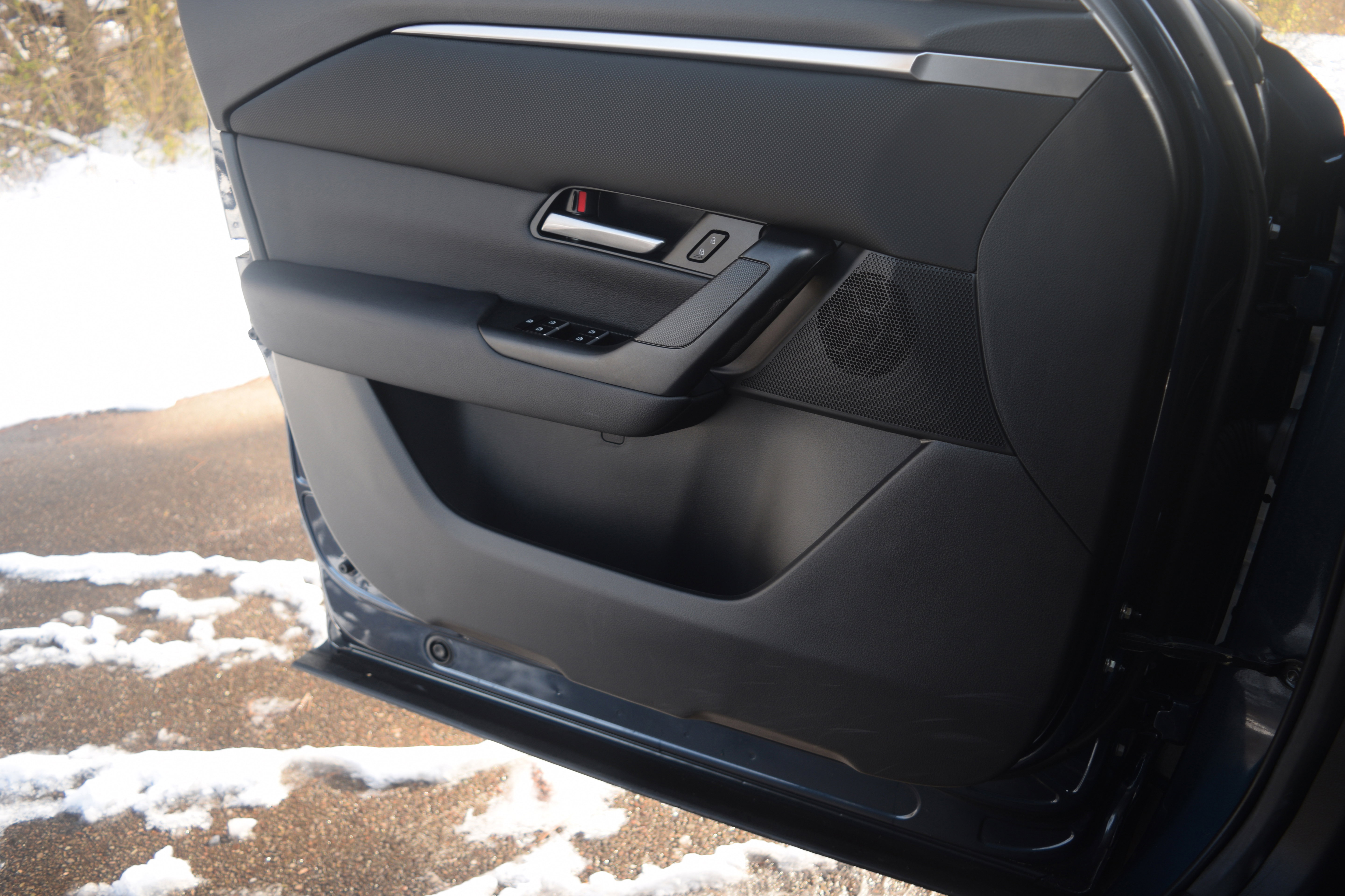 Used 2024 MAZDA CX-50 AWD 2.5 S w/ Cargo Package image 19