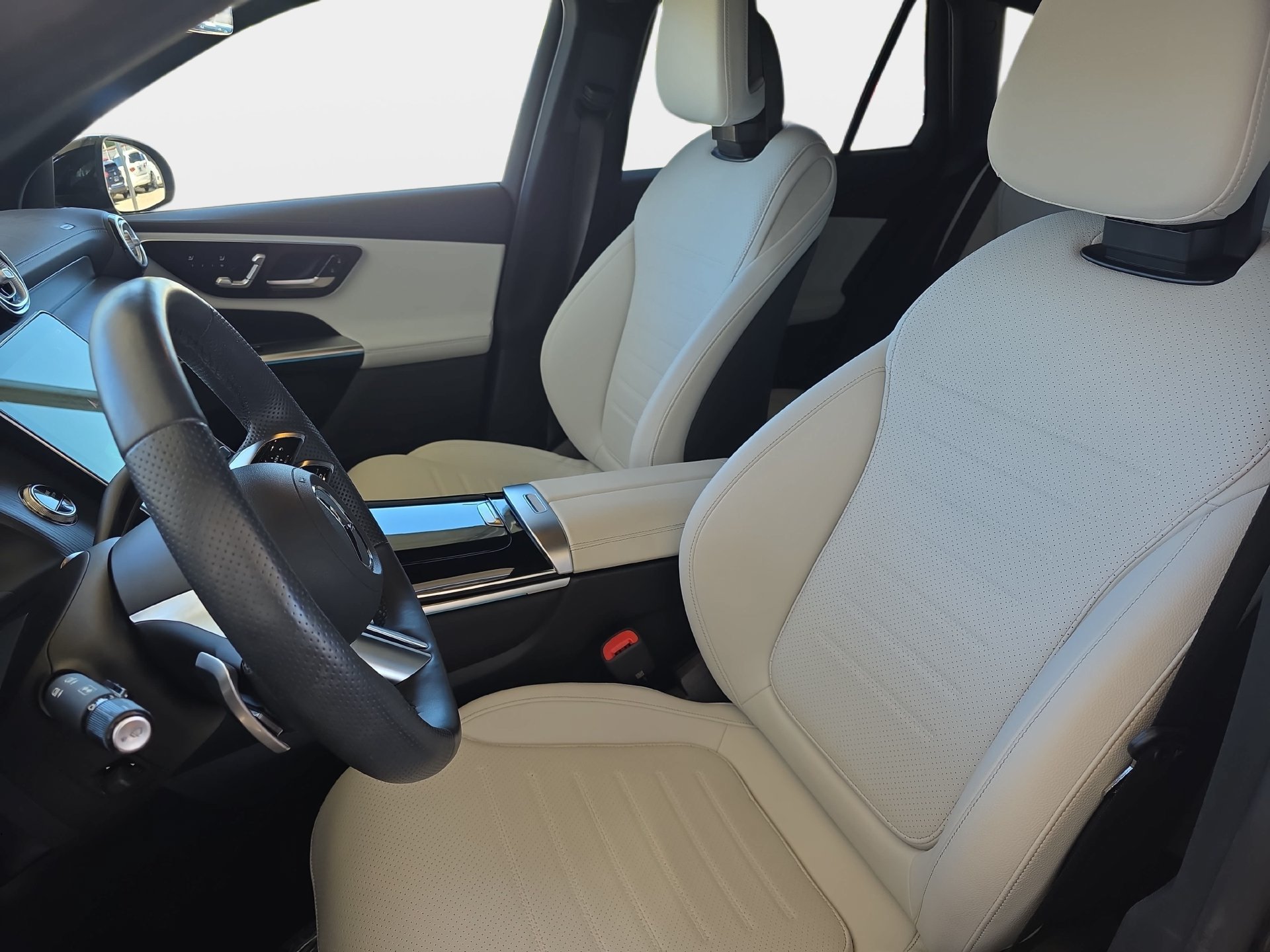 Certified 2026 Mercedes-Benz GLC 300 4MATIC image 15