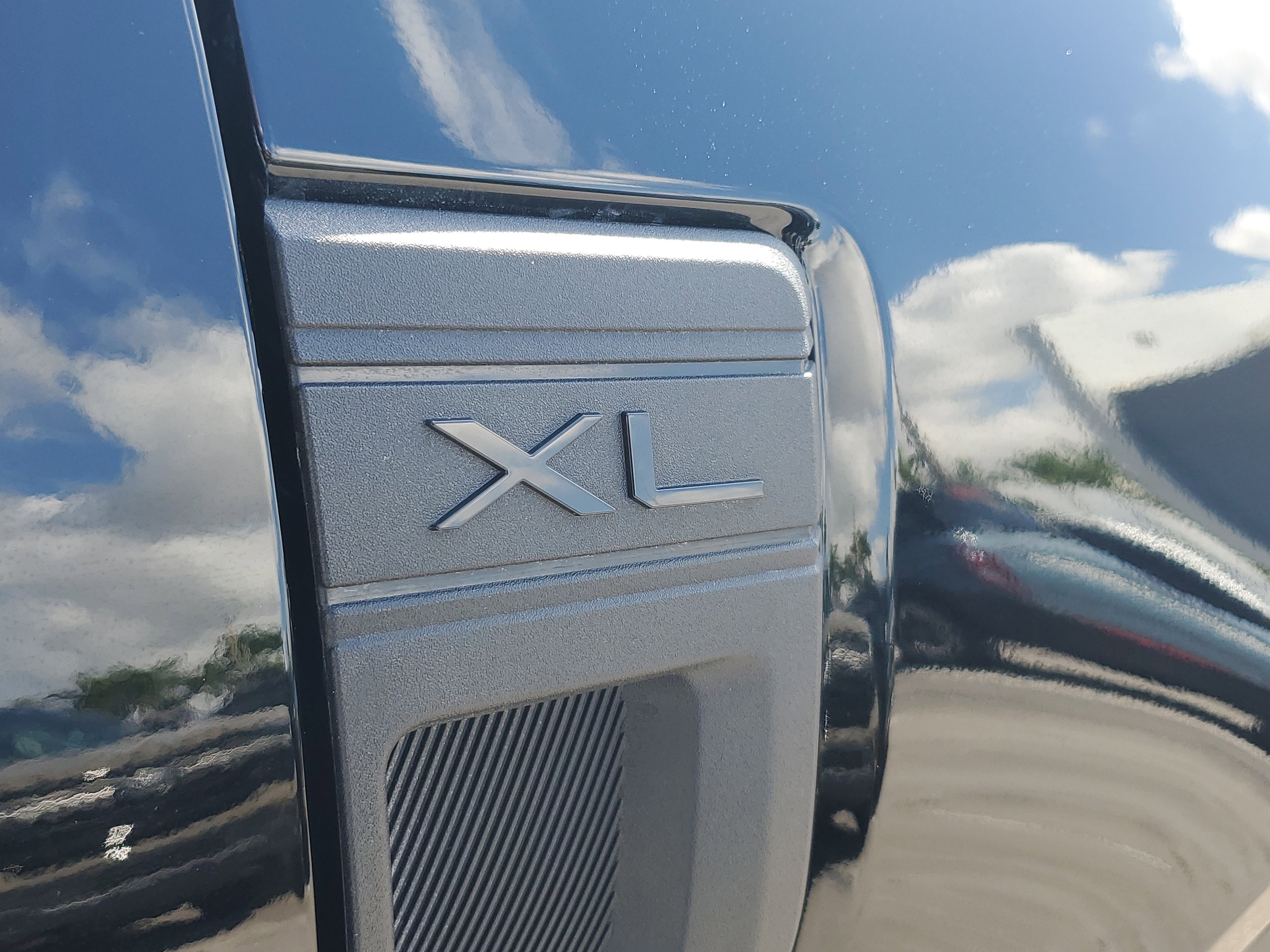New 2026 Ford Maverick XL FWD image 8