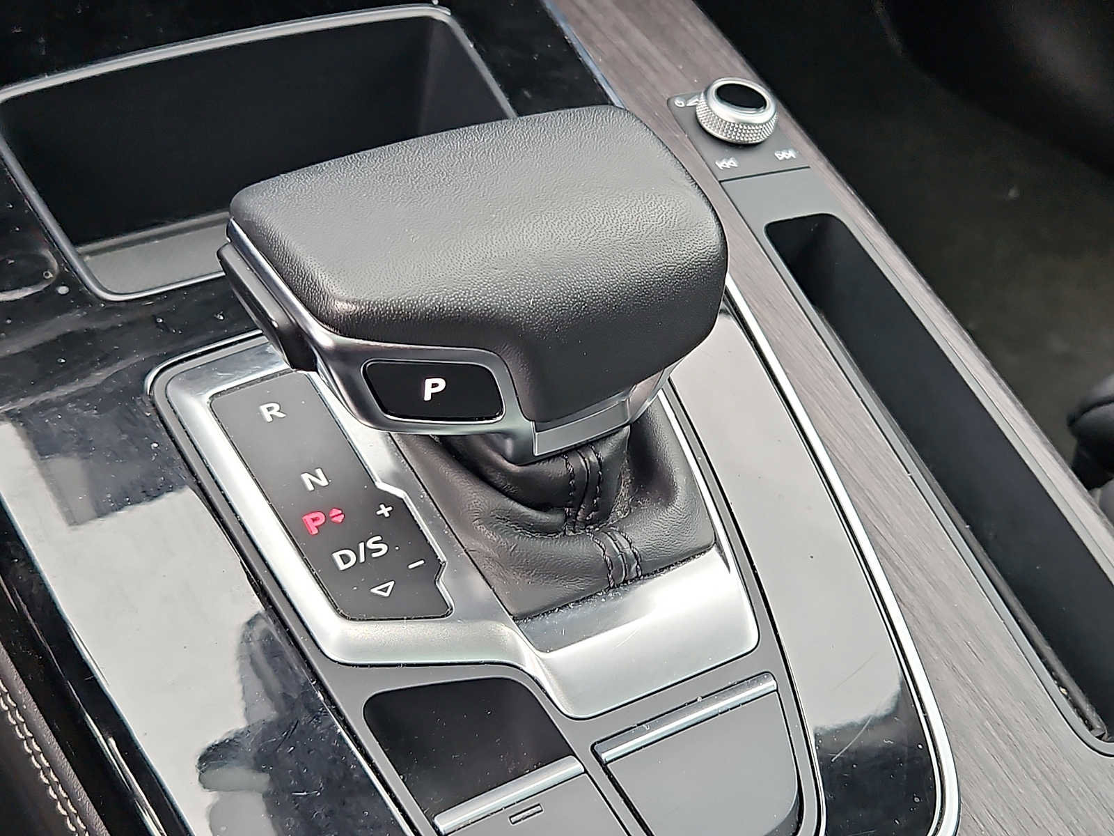 Used 2024 Audi Q5 2.0T Premium Plus image 16
