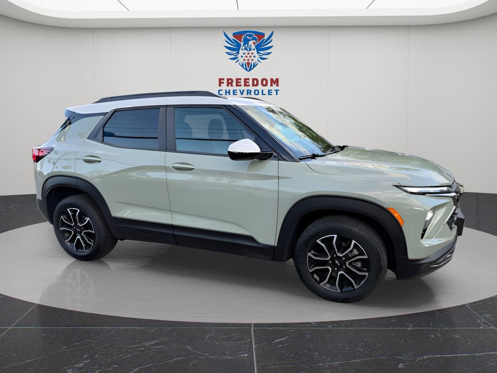 Used 2025 Chevrolet TrailBlazer ACTIV AWD/4WD image 7