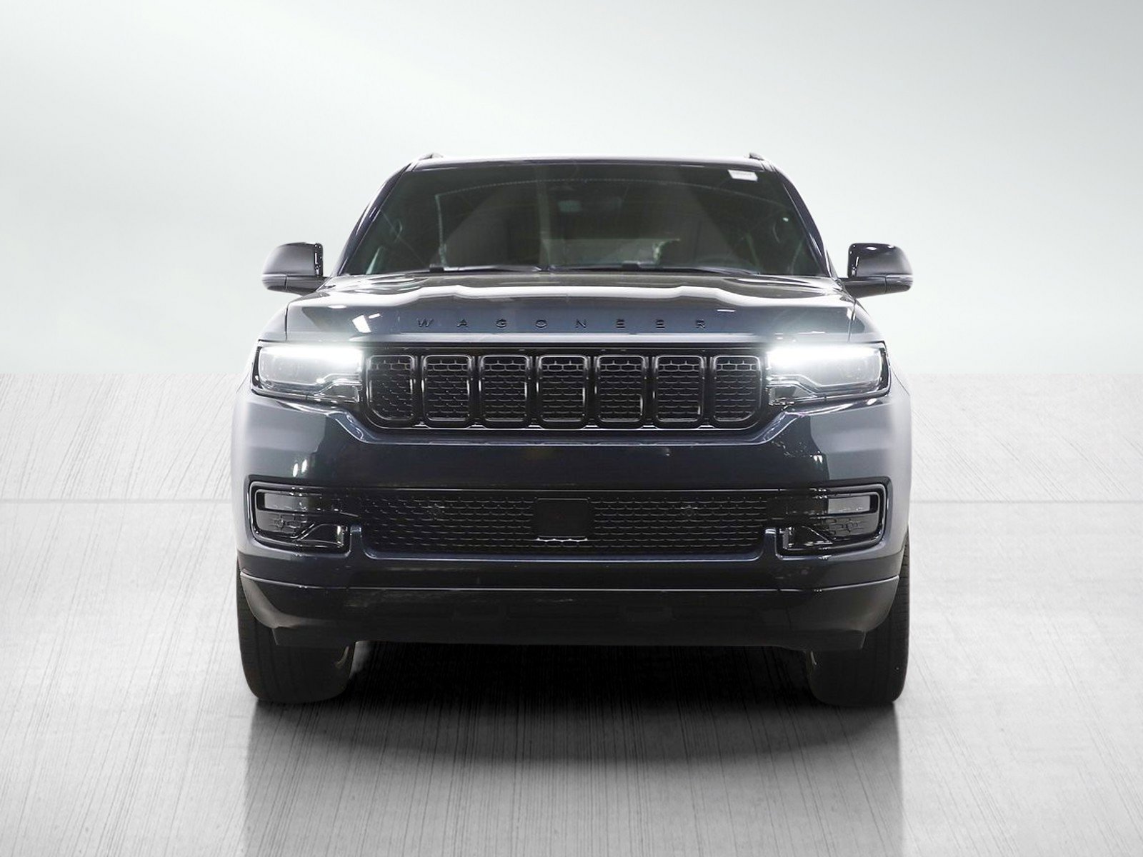 Used 2025 Jeep Wagoneer L Series II w/ Premium Group I AWD/4WD image 8