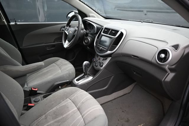 Used 2017 Chevrolet Sonic LT FWD image 20
