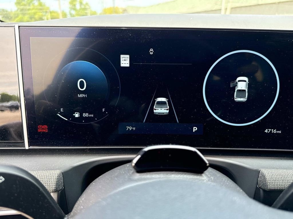 Used 2025 Hyundai Santa Cruz Limited image 18