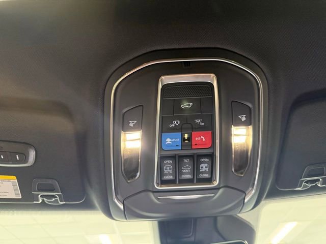 New 2026 Jeep Grand Cherokee Limited AWD/4WD image 15