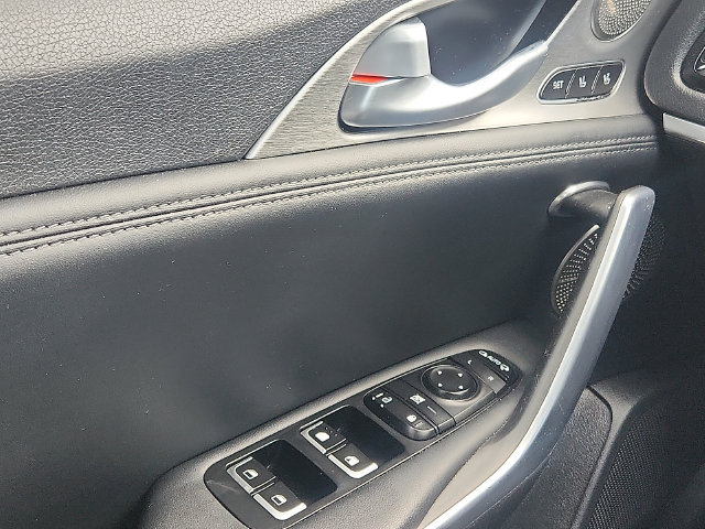 Used 2018 Kia Stinger GT2 RWD image 11