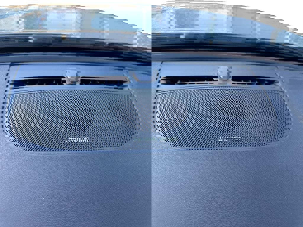 New 2026 Volvo EX40 Ultra AWD/4WD image 19