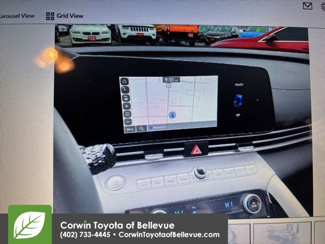 Used 2025 Hyundai Elantra Limited image 15