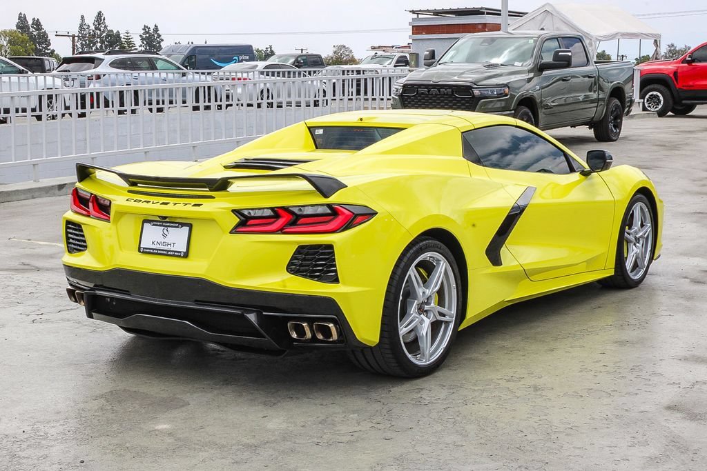 Used 2023 Chevrolet Corvette Stingray Premium Conv w/ Z51 Performance Package RWD image 9