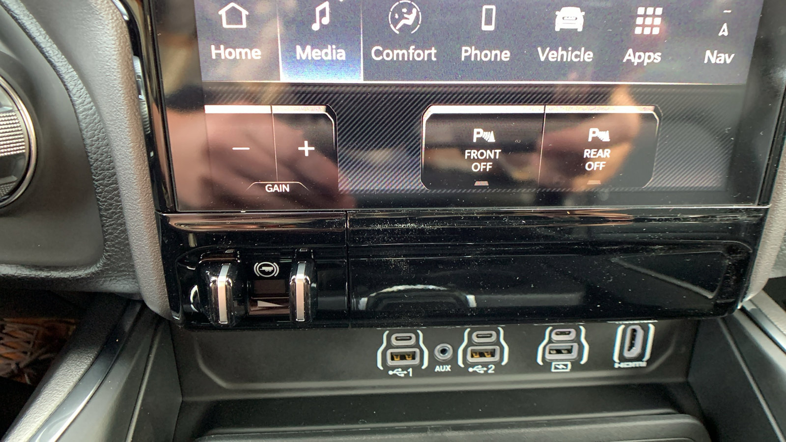 New 2026 RAM 1500 Laramie w/ Night Edition image 19