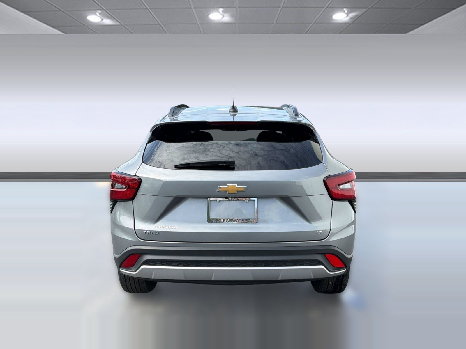 Used 2025 Chevrolet Trax LT FWD image 9