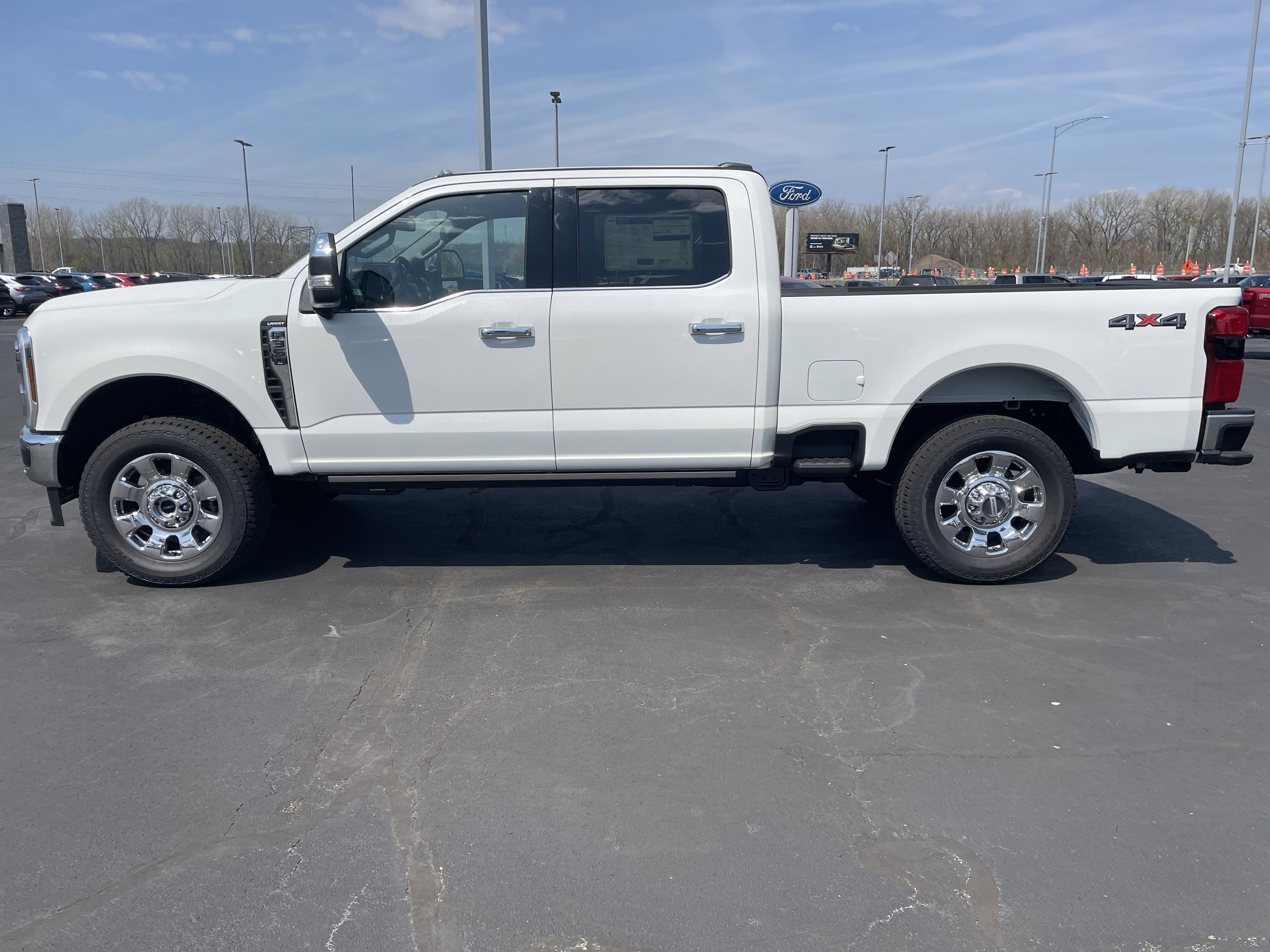 New 2026 Ford F350 Lariat w/ Lariat Ultimate Package image 2
