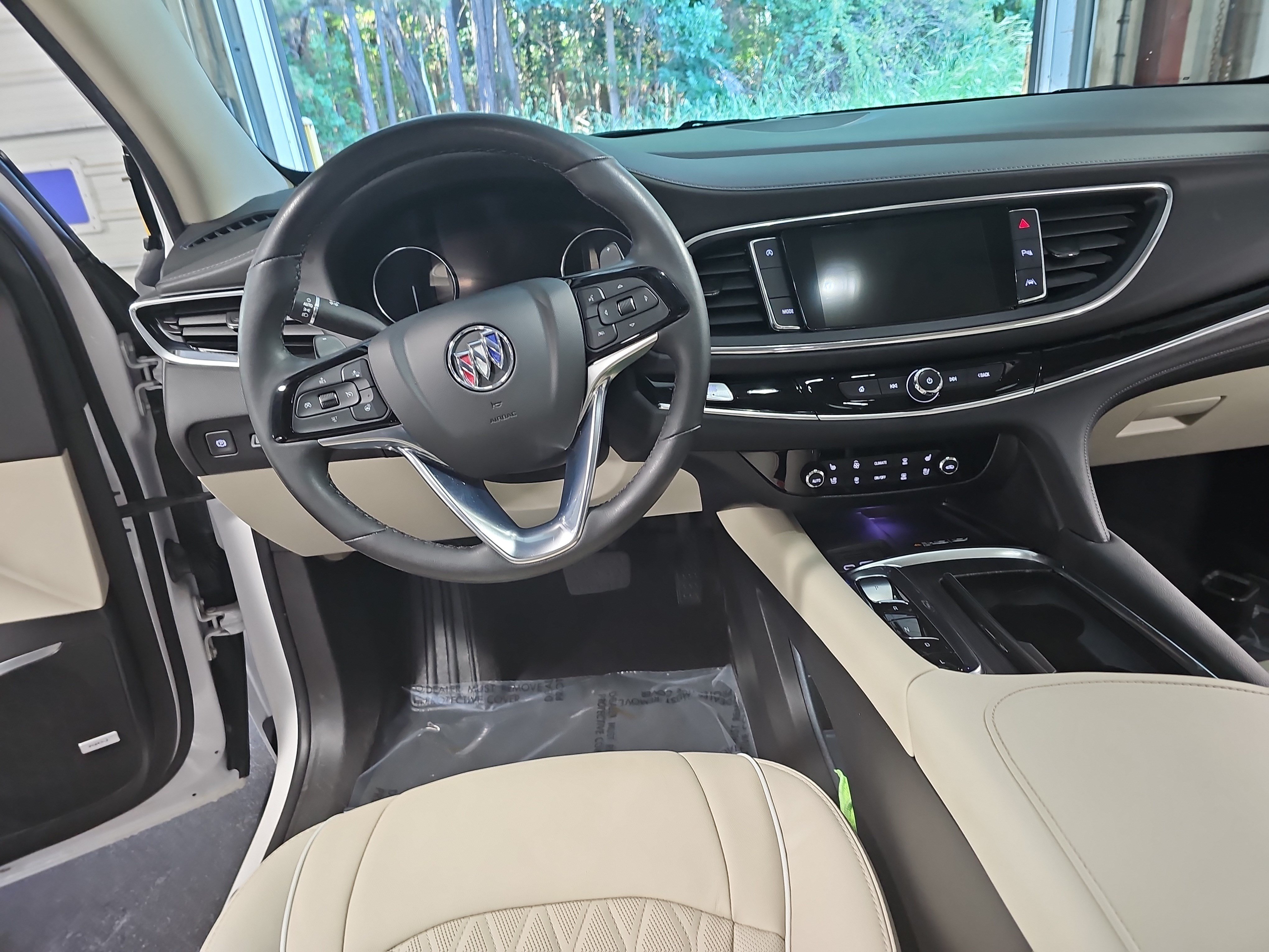 Used 2022 Buick Enclave Avenir w/ Avenir Technology Package FWD image 18