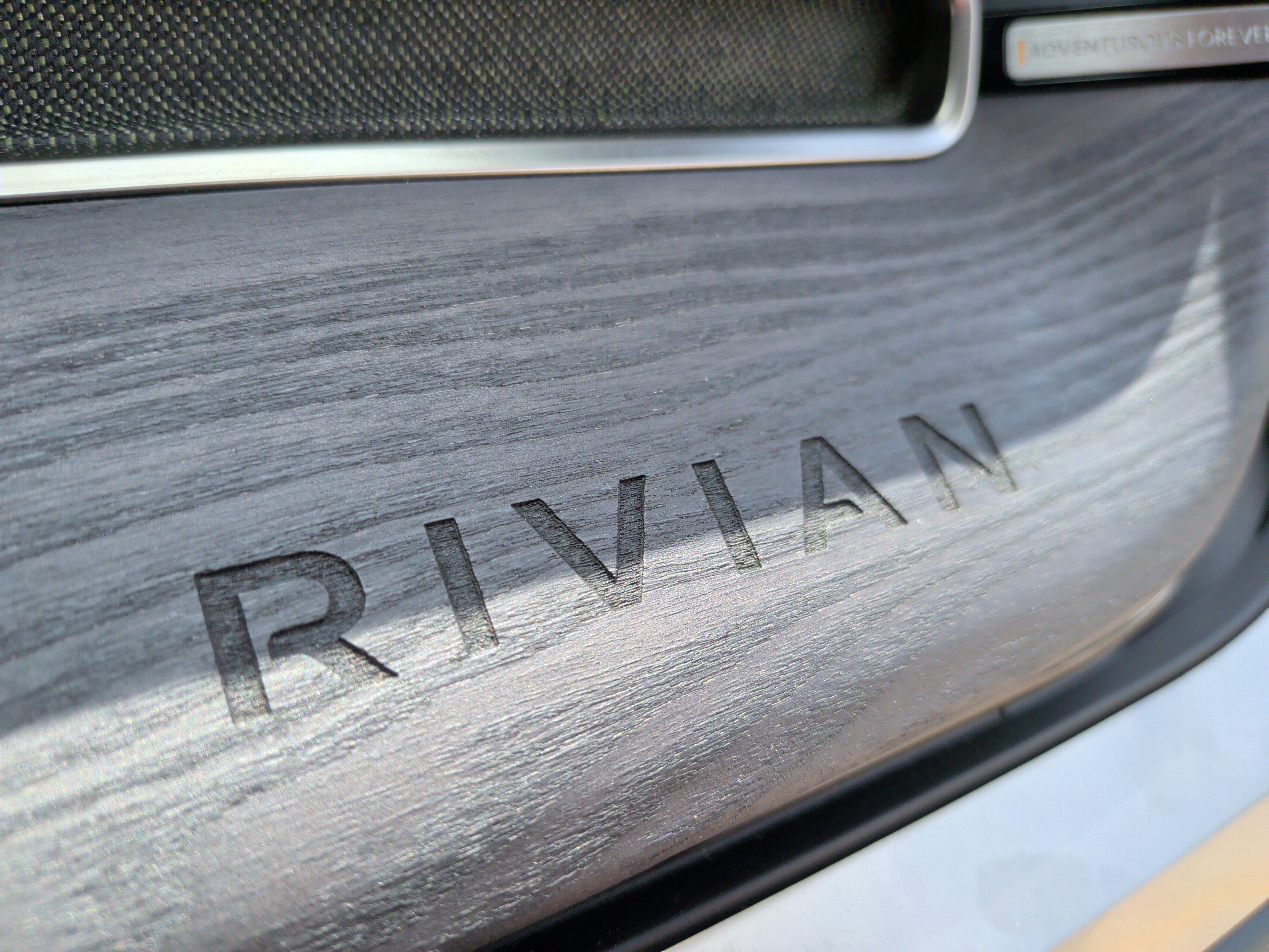 Used 2023 Rivian R1S Adventure AWD/4WD image 36