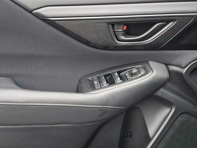 Used 2025 Subaru Outback AWD/4WD image 14