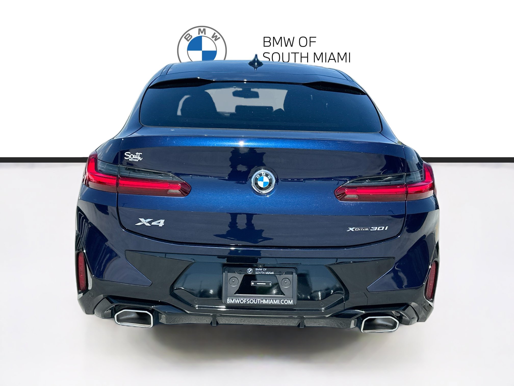 Used 2024 BMW X4 xDrive30i w/ M Sport Package AWD/4WD image 6