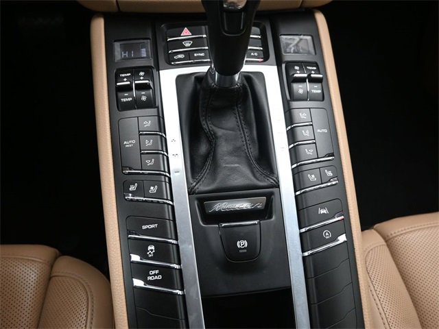 Used 2019 Porsche Macan Base image 36