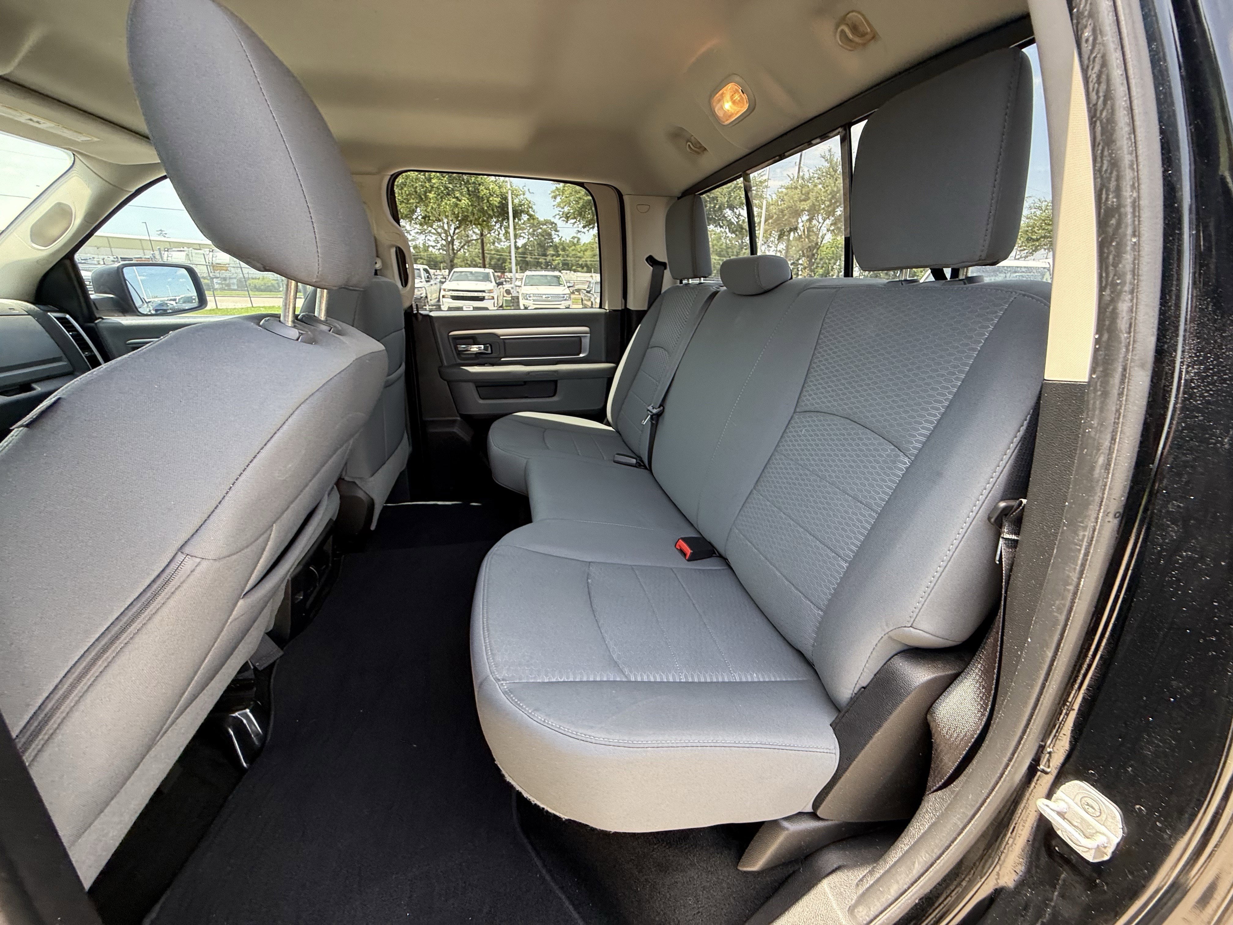 Used 2014 RAM 1500 Classic SLT RWD image 29