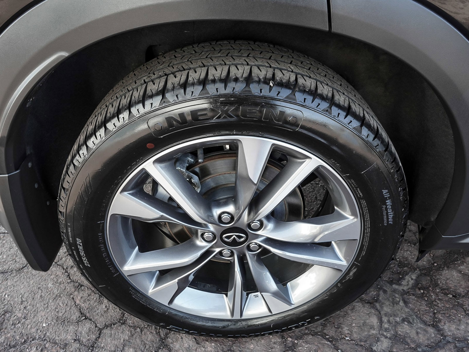 Used 2023 INFINITI QX60 Luxe w/ Performance Audio Package AWD/4WD image 62