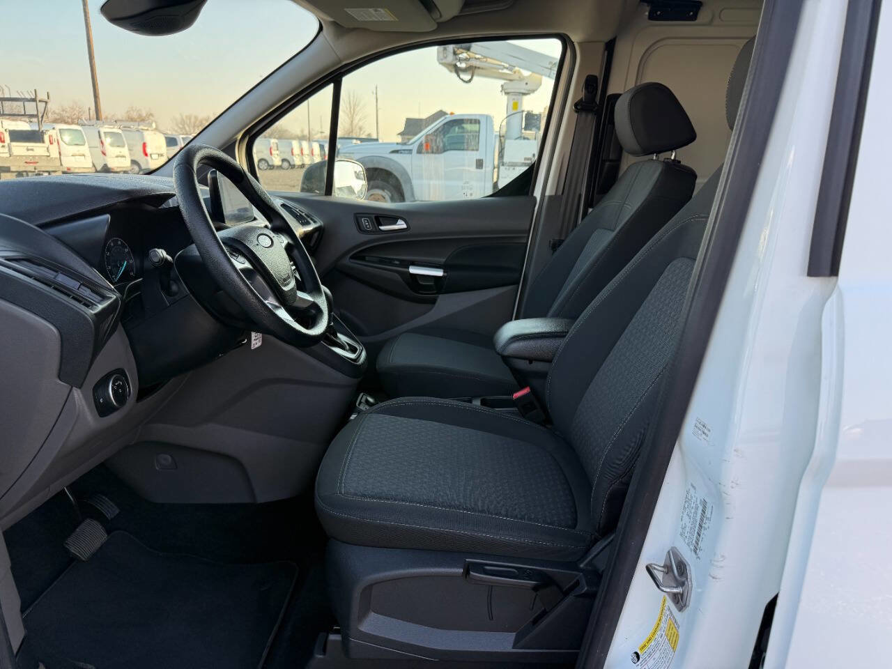 Used 2021 Ford Transit Connect XLT image 15