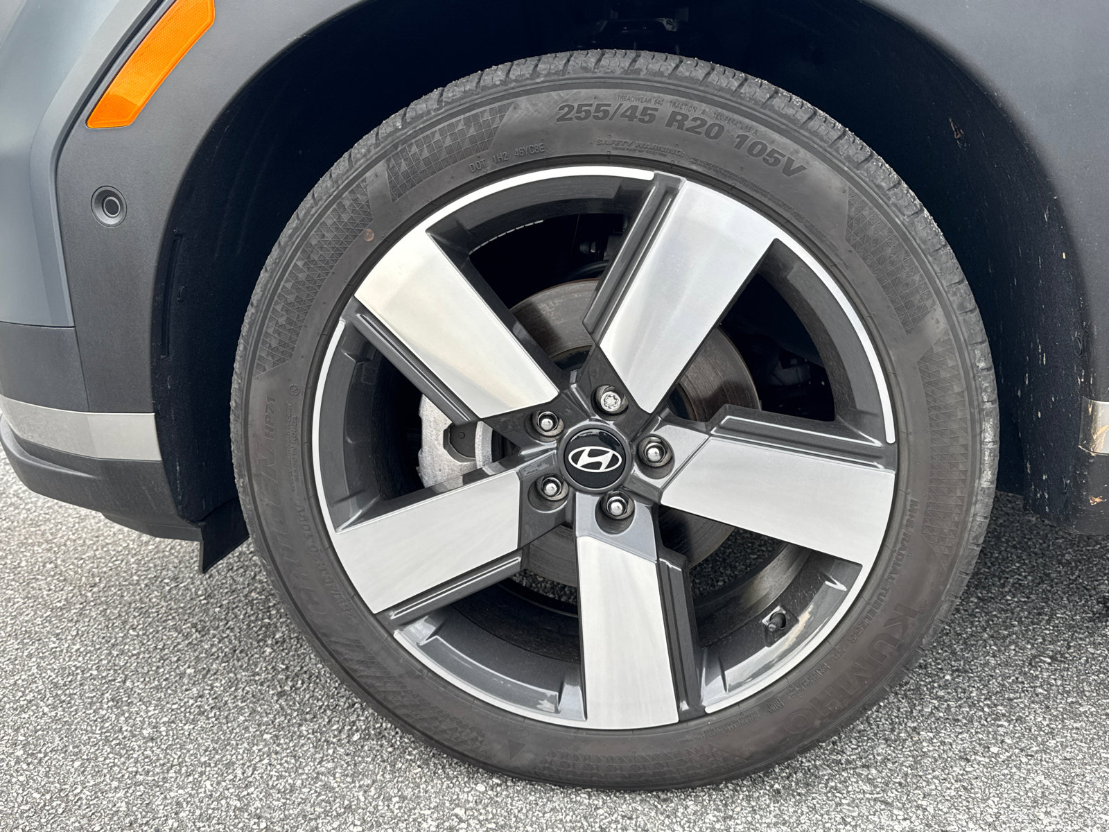 Used 2025 Hyundai Santa Fe Limited image 11