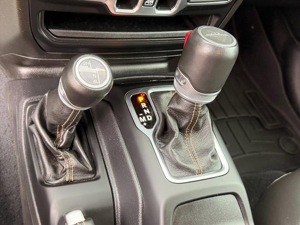Used 2022 Jeep Gladiator Overland AWD/4WD image 46