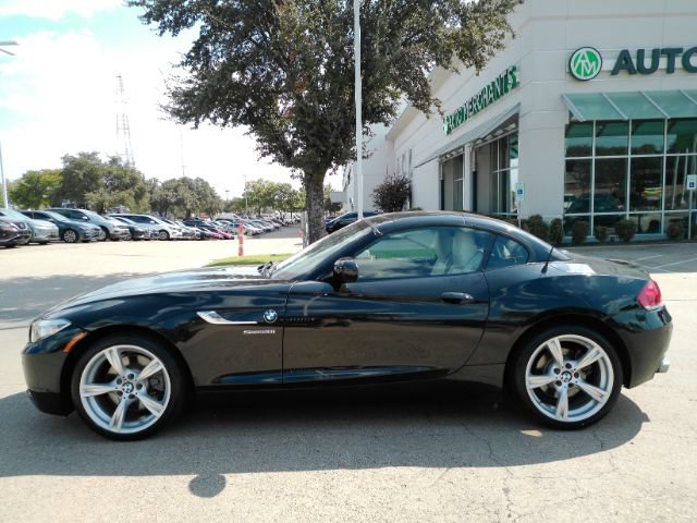 Used 2015 BMW Z4 sDrive28i RWD image 17