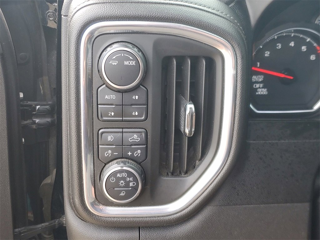 Used 2020 Chevrolet Silverado 1500 LT Trail Boss w/ Midnight Edition image 21