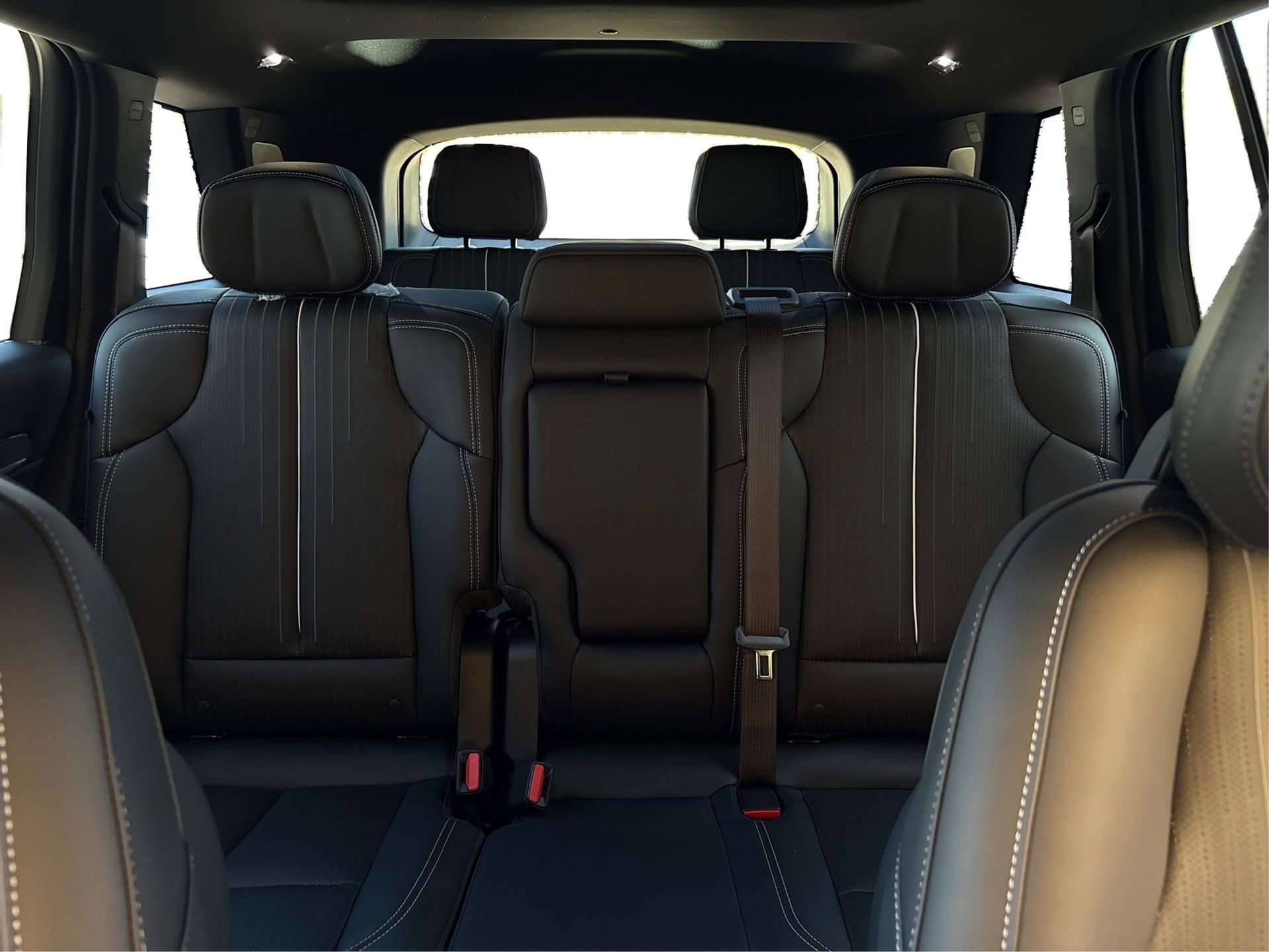 New 2026 Cadillac Vistiq Luxury image 17