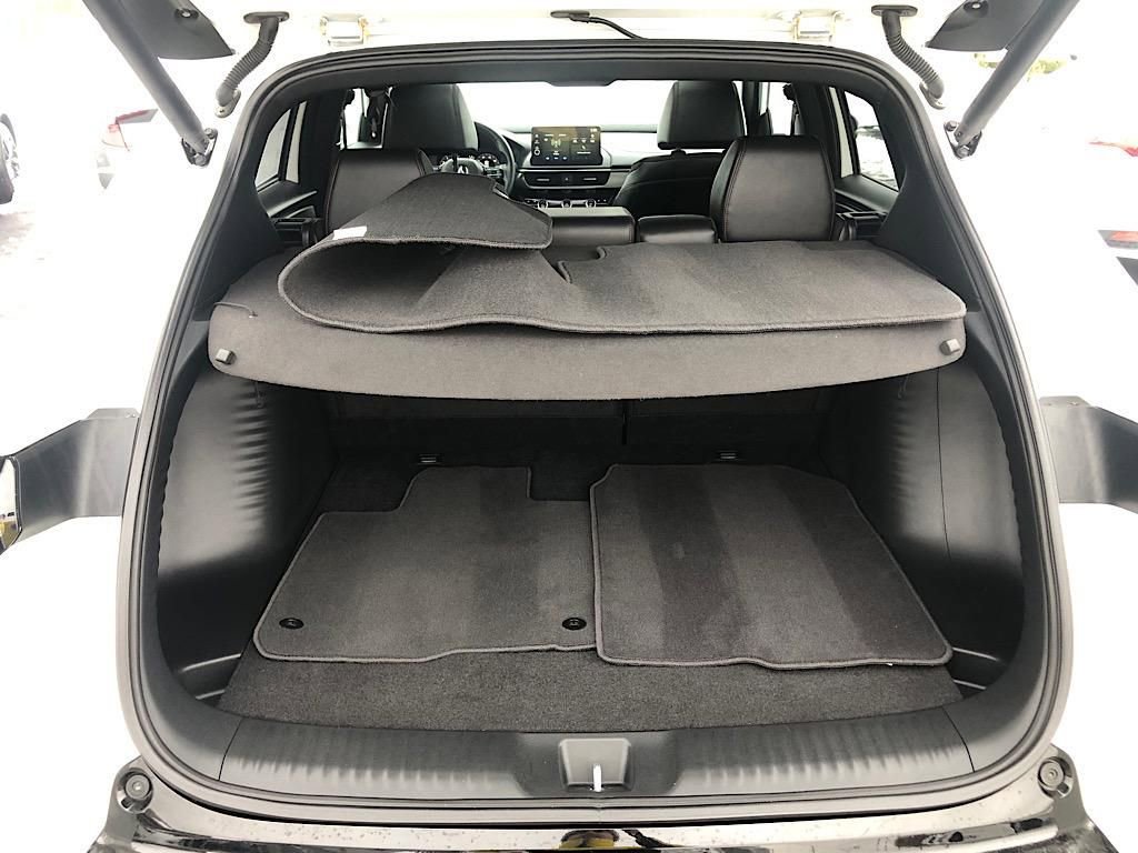 Certified 2025 Acura ADX A-Spec image 11