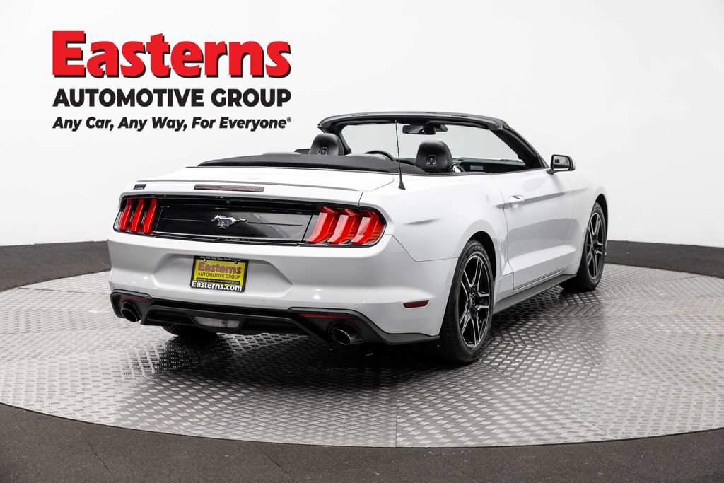 Used 2022 Ford Mustang Premium RWD image 5